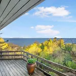 On Island With Exceptional Sea View *