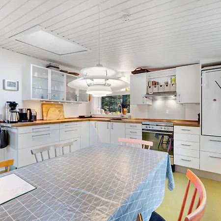 On Island With Exceptional Sea View *